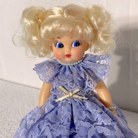 Vintage Handmade Toilet Paper Roll Cover Doll Decor - Picture 11 of 11